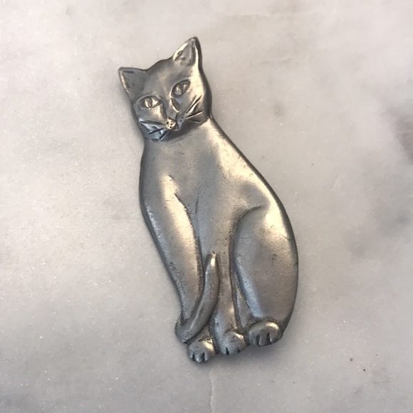 Vintage pewter cat brooch by Seagull - Picture 8 of 8